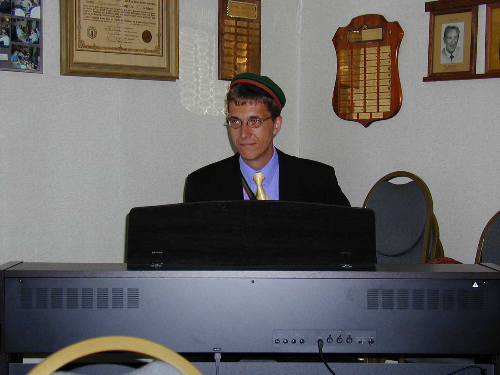 biermusik.jpg (119066 bytes)